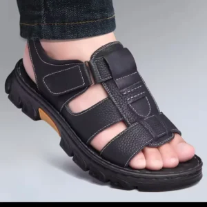 Sandals Men's New Beach Shoes Cowhide Slippers Outdoor Non-Slip Thick Soled Genuine Leather Sandals Summer Sandals Men's 2024